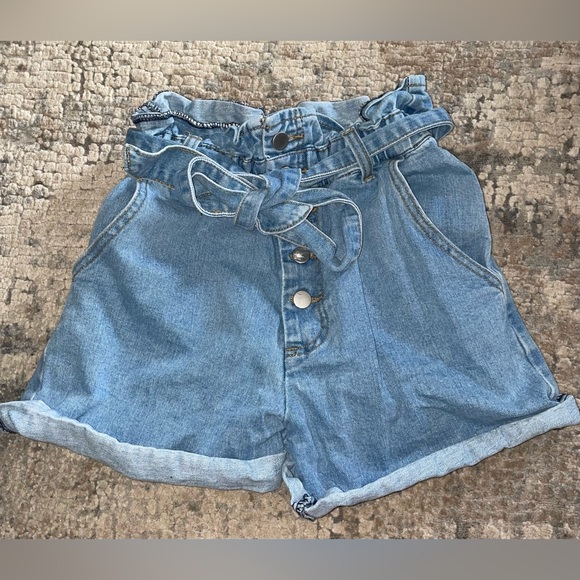 Forever 21 Blue Paperbag Waist Jean Shorts size small - Picture 1 of 3